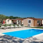 Mobile Homes Relax Park Umag 4*