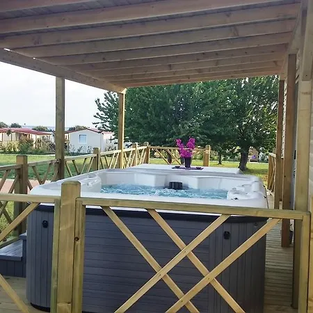 Prázdninový areál Mobile Homes Relax Park Umag Karigador