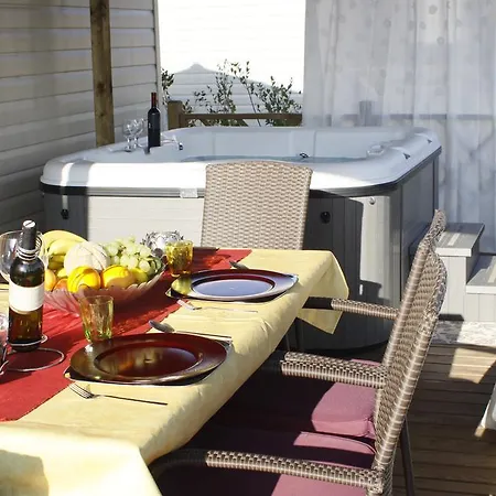 Mobile Homes Relax Park Umag Prázdninový areál 4*