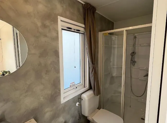 Mobile Homes Relax Park Umag 홀리데이파크 4*