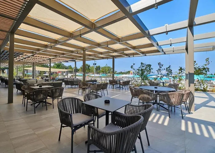 Mobile Homes Relax Park Umag 홀리데이파크 4*