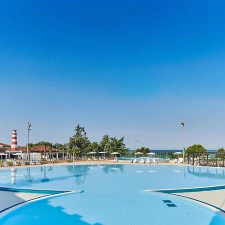 Mobile Homes Relax Park Umag منتزه العطل 4*